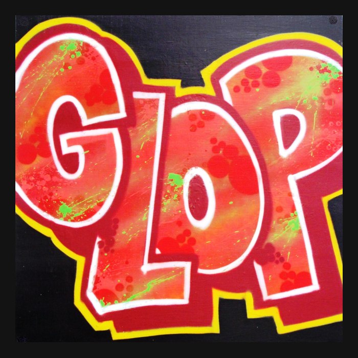 La imagen muestra la palabra "GLOP" en letras mayúsculas y estilo de graffiti. Las letras tienen un contorno amarillo y están rellenas de rojo con efectos de salpicadura en tonos más claros y oscuros de rojo, amarillo y un poco de verde, lo que les da un aspecto vibrante y texturizado. La letra "O" tiene un diseño particular que parece una burbuja o un globo, añadiendo un toque lúdico al conjunto. El fondo es oscuro, lo que resalta aún más los colores brillantes y el diseño audaz de las letras. Este estilo es típico del arte callejero y puede asociarse con la cultura juvenil y urbana.